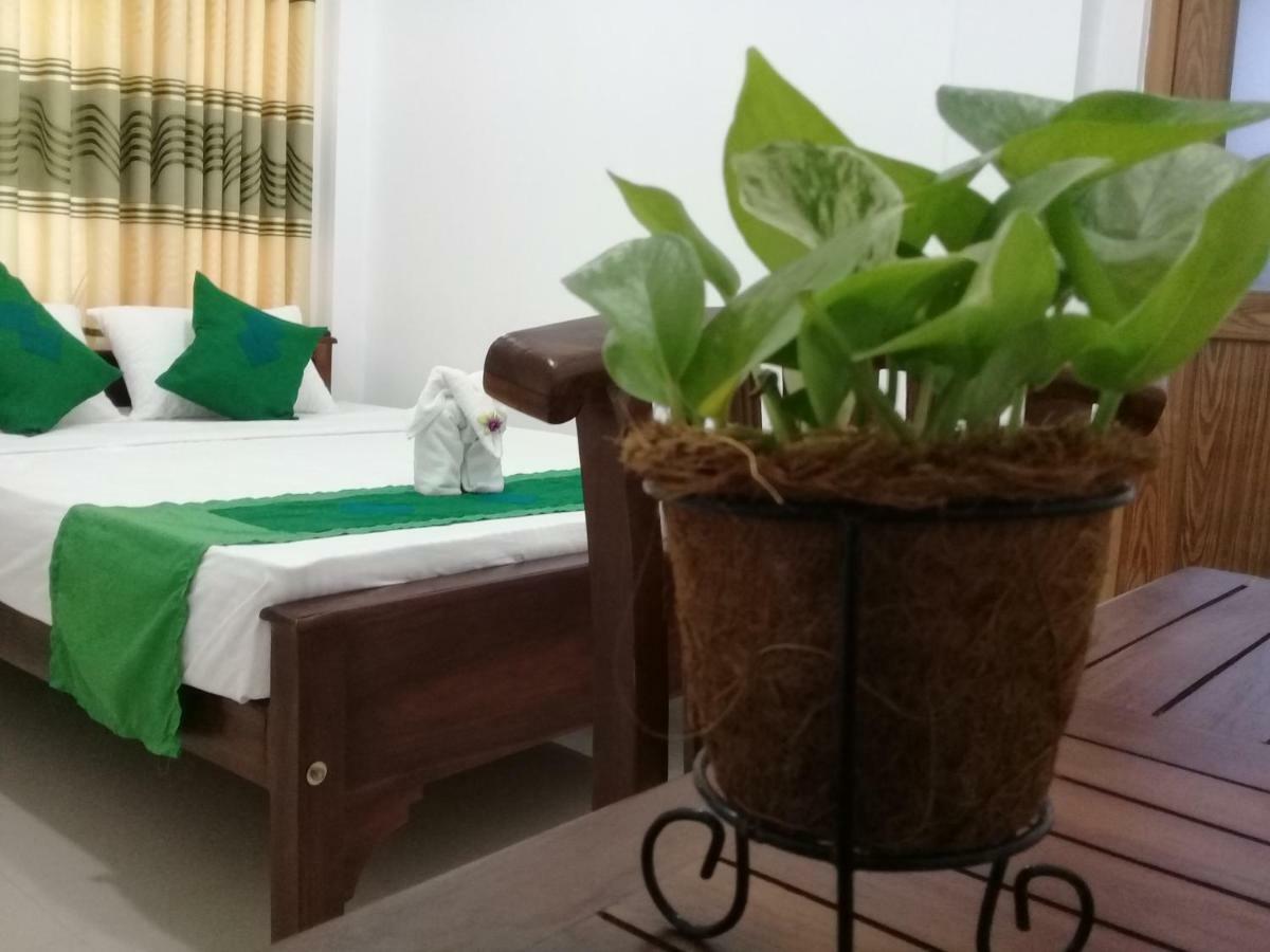 Green Edge Residences Дамбулла Экстерьер фото